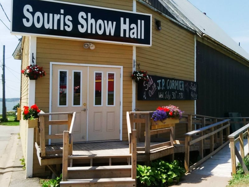 outside view looking at the front doors of the Souris show hall